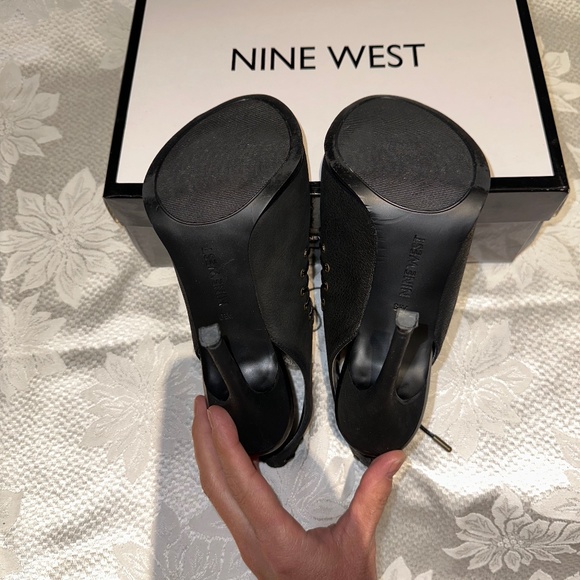Nine West Leather Heel, Size 6.5, Black - Picture 12 of 13